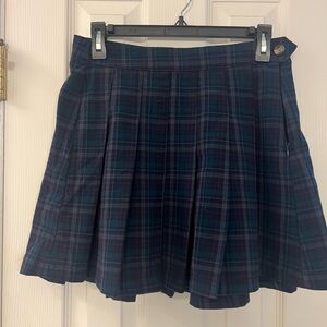 American Eagle Outfitters Plaid Pleated Mini Skirt Womens 4. Blue/Green/Burgundy